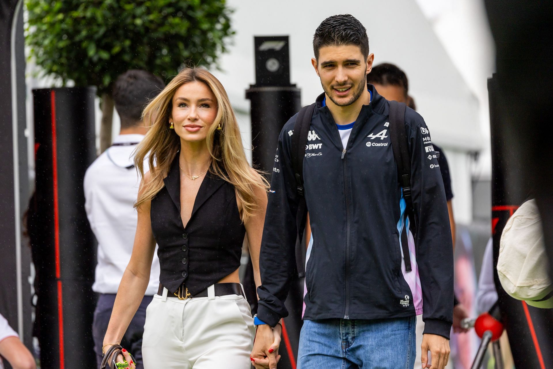 Esteban Ocon with his girlfriend (Image Source: Getty)