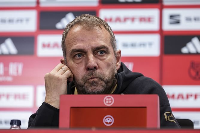 Barcelona Transfer News Roundup: Arsenal eyeing Dutch ace, Catalans plan Hansi Flick renewal, and more - February 25, 2025