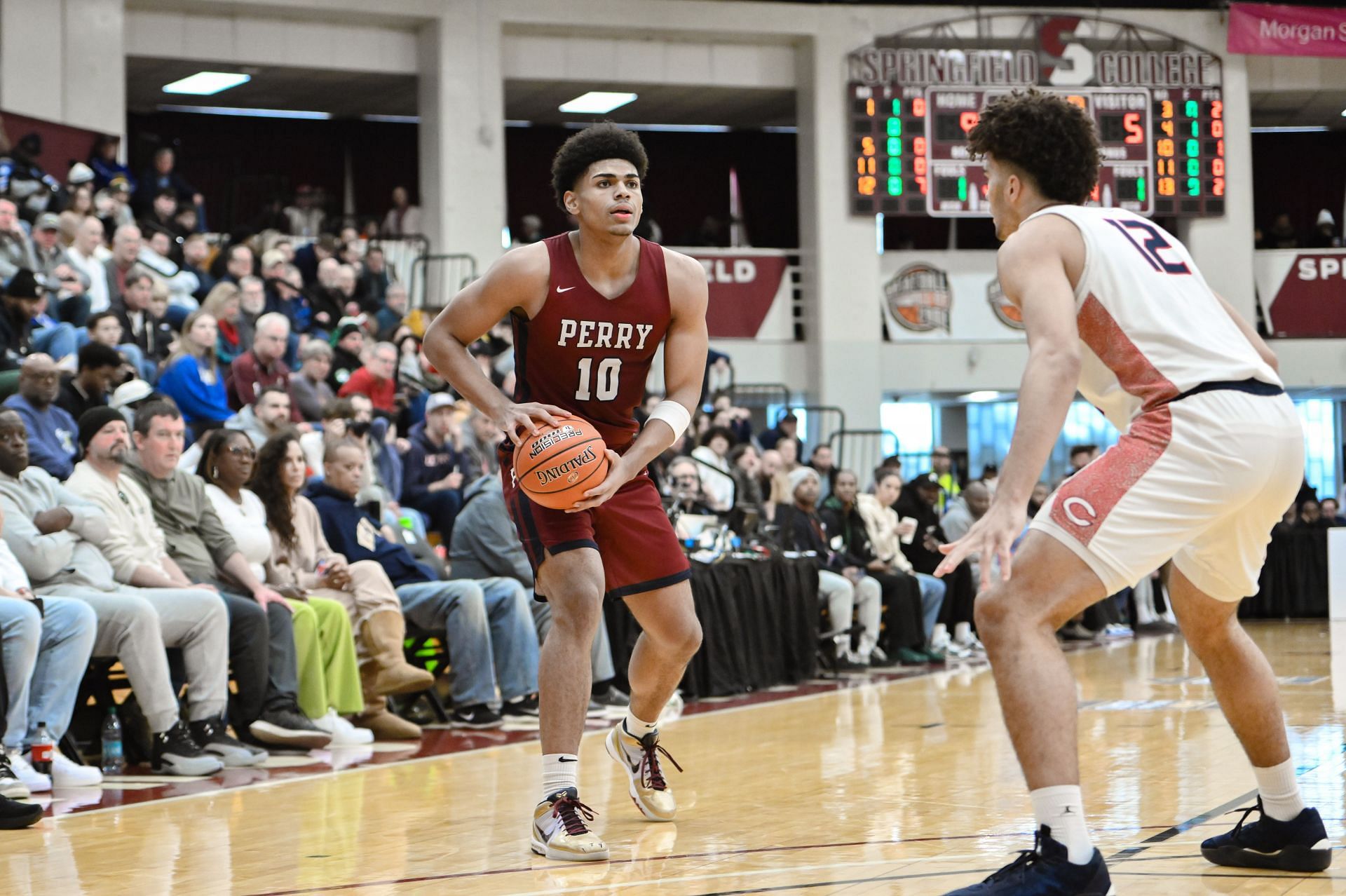 HIGH SCHOOL BASKETBALL: JAN 20 Spalding Hoophall Classic - Columbus vs Perry - Source: Getty