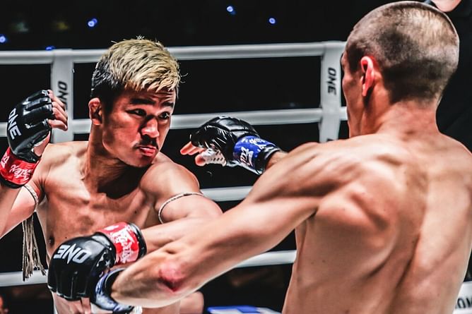 "What a monster and true champion" - Fans feel the pain Superlek Kiatmoo9 delivered against Tagir Khalilov in heated matchup