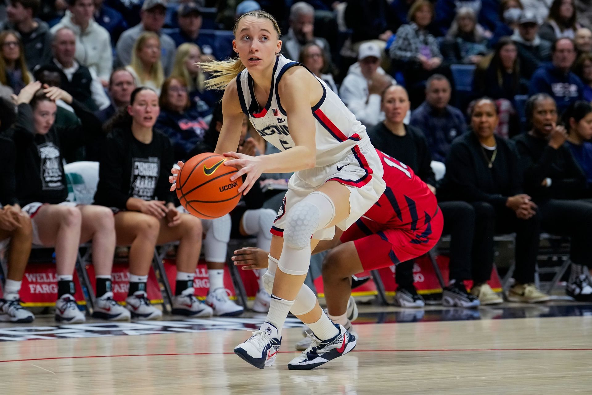 Paige Bueckers (#5) of the UConn Huskies plays against the St. John&#039;s Red Storm during the first half of their NCAA women&#039;s basketball game at the Harry A. Gampel Pavilion on February 12, 2025 in Storrs, Connecticut. Photo: Getty