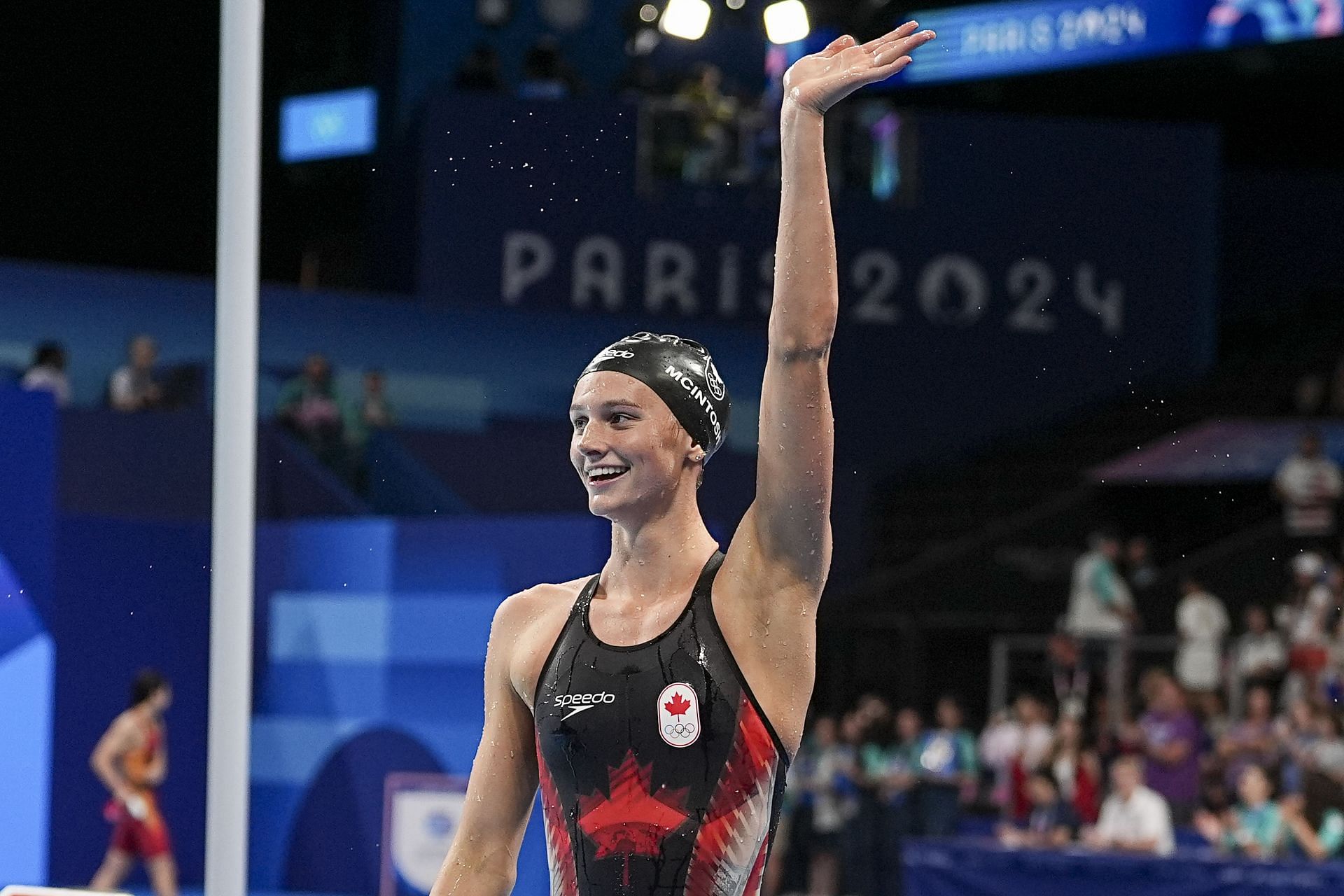 Summer McIntosh at the La Defense Arena during the Women&#039;s 200m Individual Medley of the 2024 Paris Olympics (Image via: Getty Images)