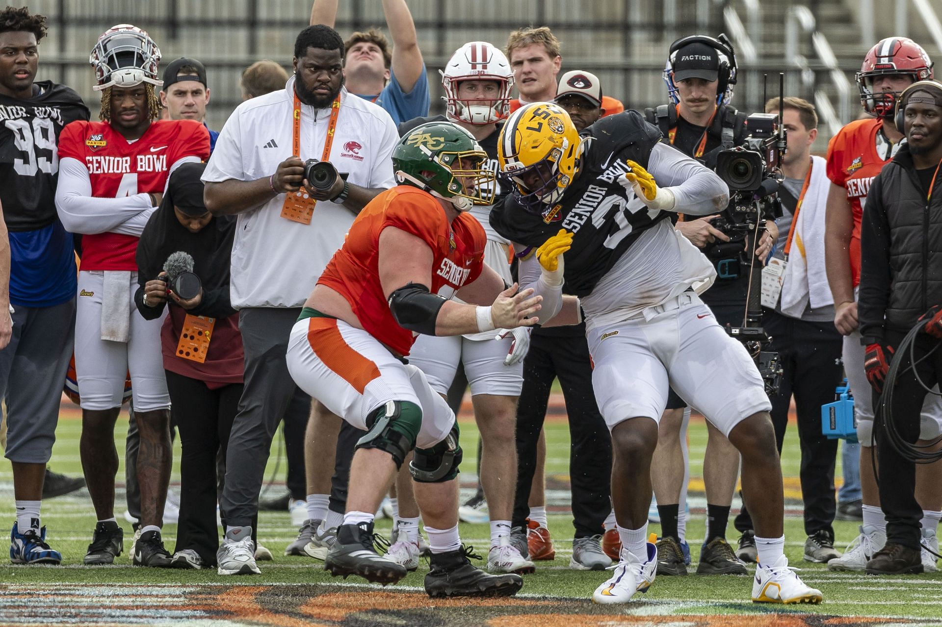 Jackson Slater, left, during Senior Bowl drills