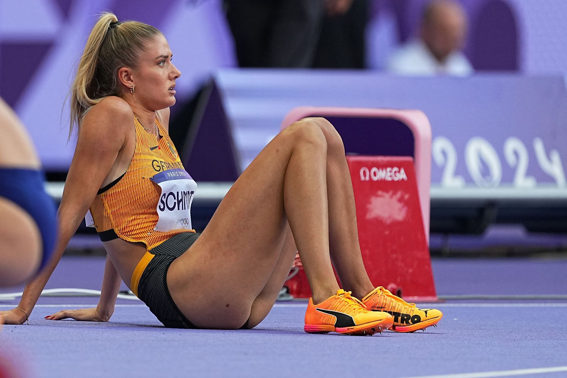 Alica Schmidt looking on at the Paris Olympics 2024 - Athletics - (Source: Getty)