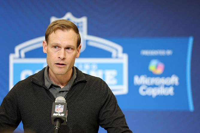 2025 NFL Combine Day 2: Insider notes on Ben Johnson and Bears' draft plans, top tight end prospects and more
