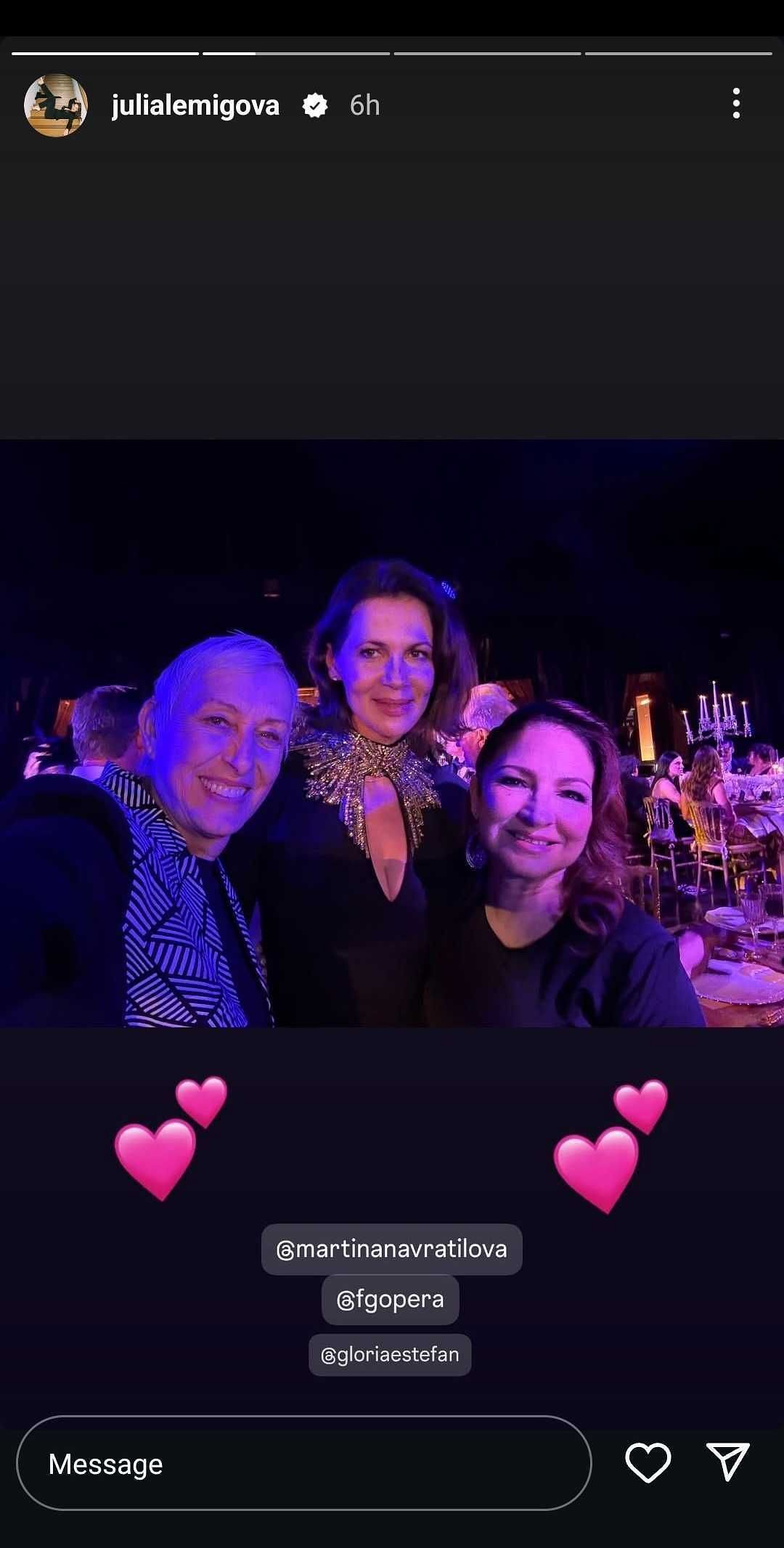 Martina Navratilova (left), Julia Lemigova (center) and Gloria Estefan (right) (Source: Instagram/Julia Lemigova)