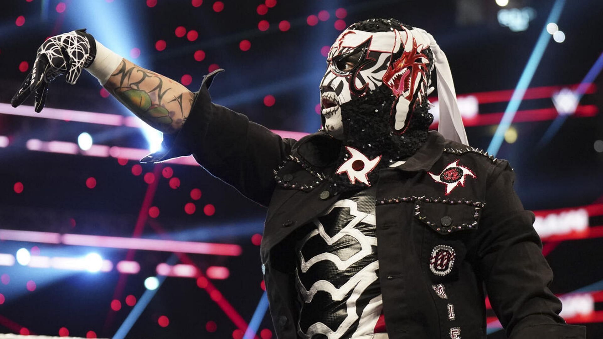 Penta is set for an appearance at the Royal Rumble tomorrow night [photo: wwe.com]