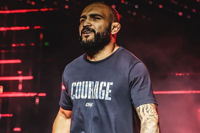 Former bantamweight MMA champ John Lineker eager to continue testing himself in kickboxing venture: “I like challenges”
