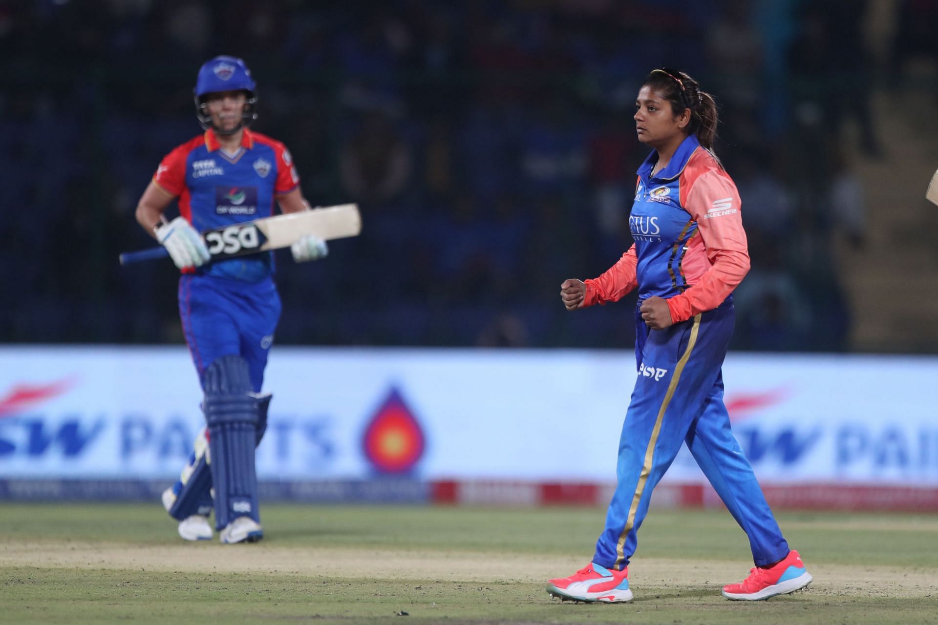 Saika Ishaque (R) celebrates picking up the wicket of Marizanne Kapp (L) in WPL 2024.