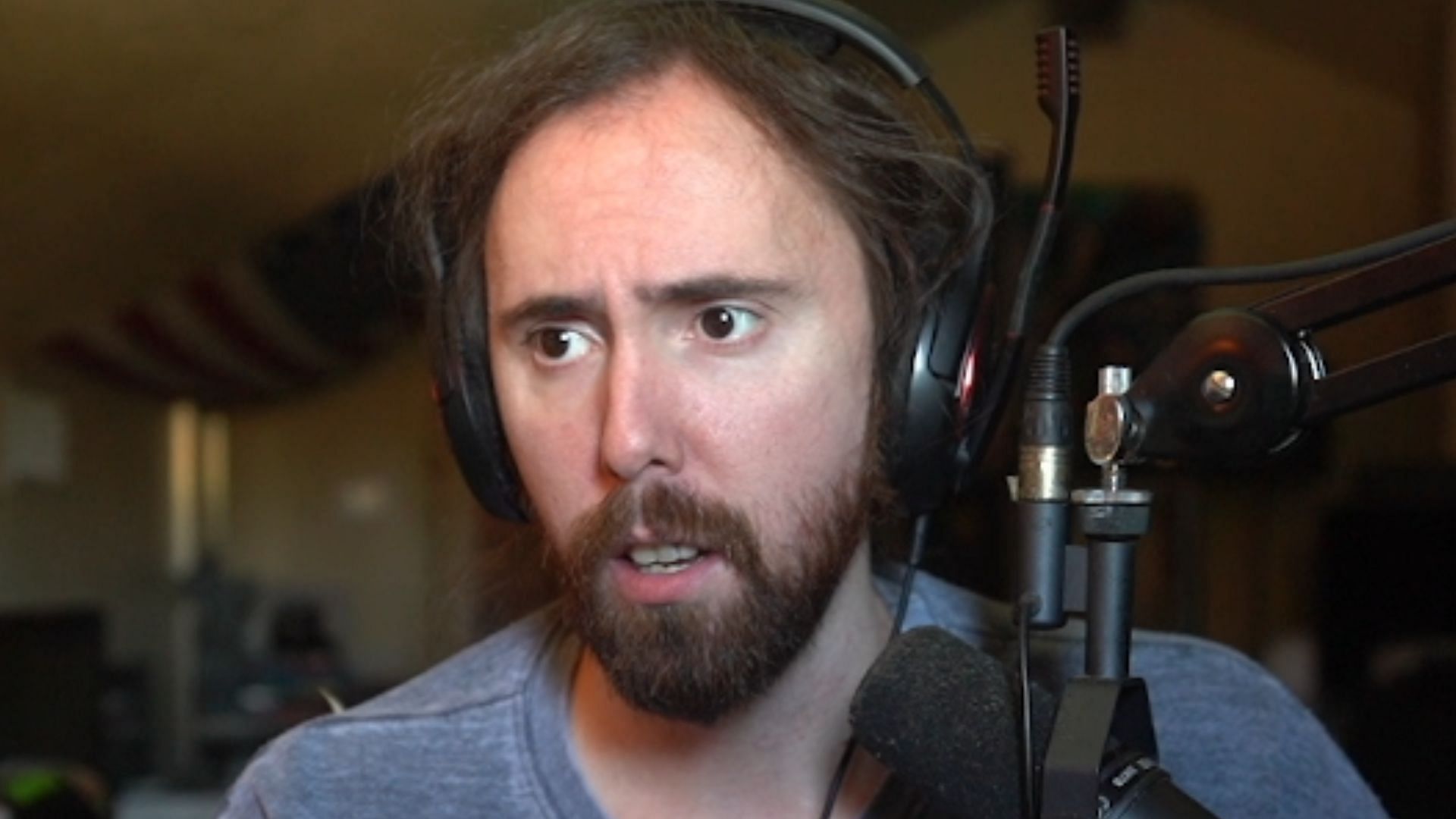 Asmongold recently responded to allegations made by HasanAbi that DDG helped him rise to prominence as a Twitch political commentator (Image via zackrawrr/Twitch)