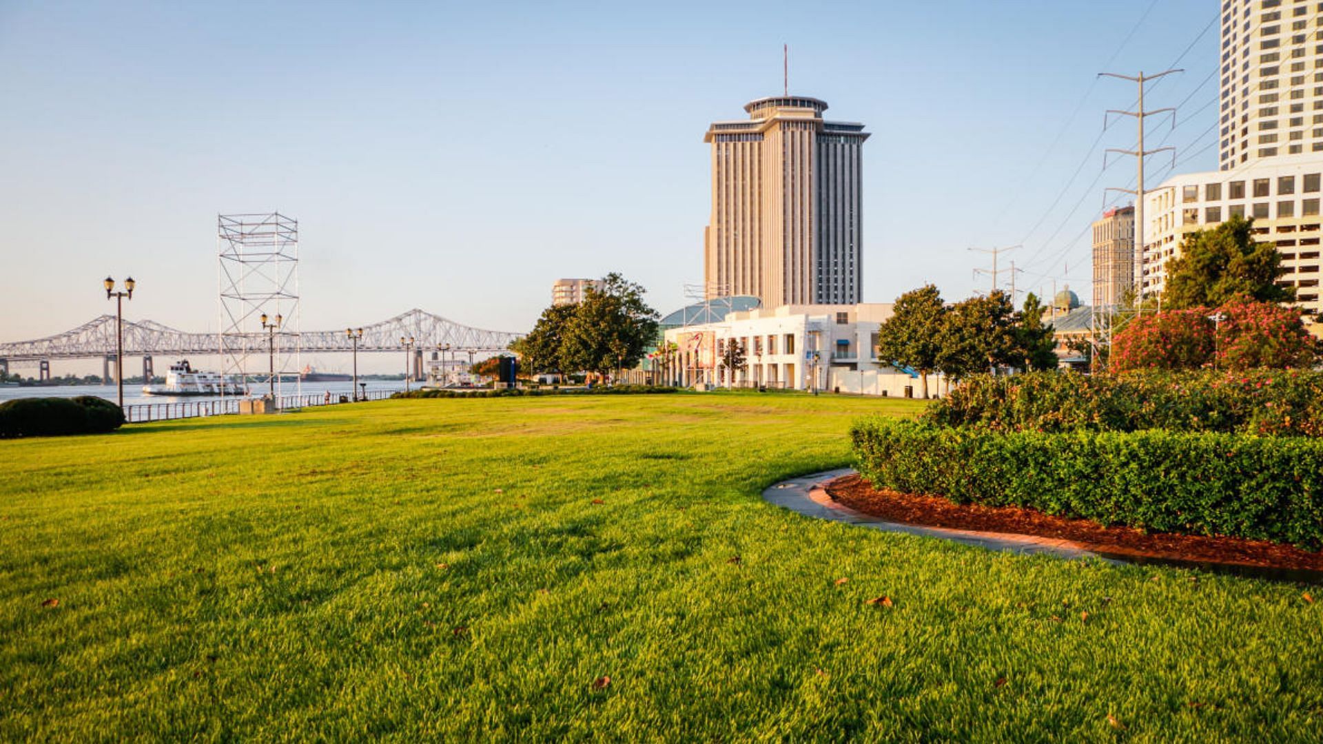 The Woldenberg Park (Image via New Orleans official website)