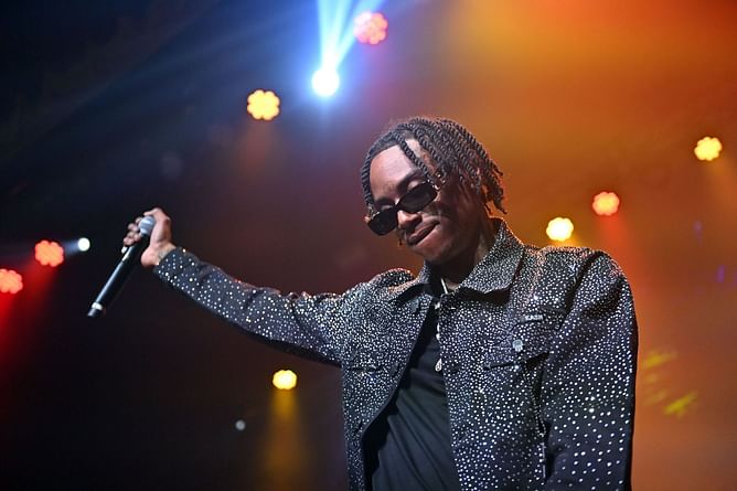 "Luckily he ain’t been relevant since 2007" — Marlon Wayans hits back at Soulja Boy for using an alleged homophobic slur for his transgender son
