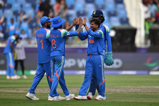2 mistakes and 1 masterstroke by India in their 2025 Champions Trophy match vs Pakistan ft. Kuldeep Yadav's 10th over