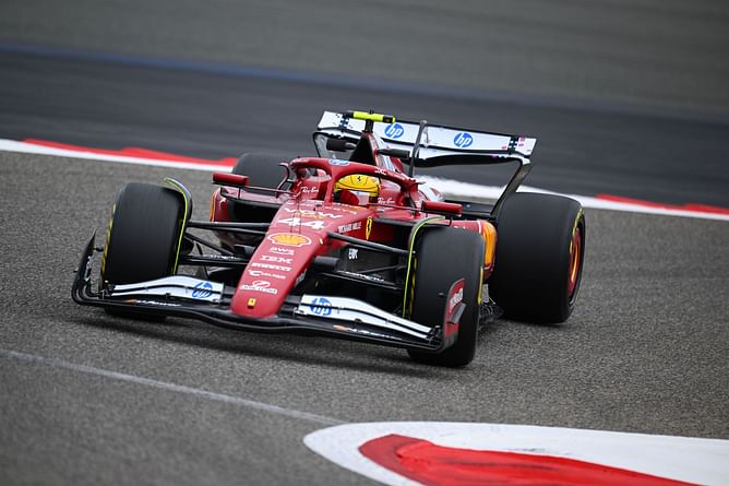 “This looks so right”: F1 insider shares her hot take on Lewis Hamilton donning Ferrari Red colours during Bahrain pre-season testing