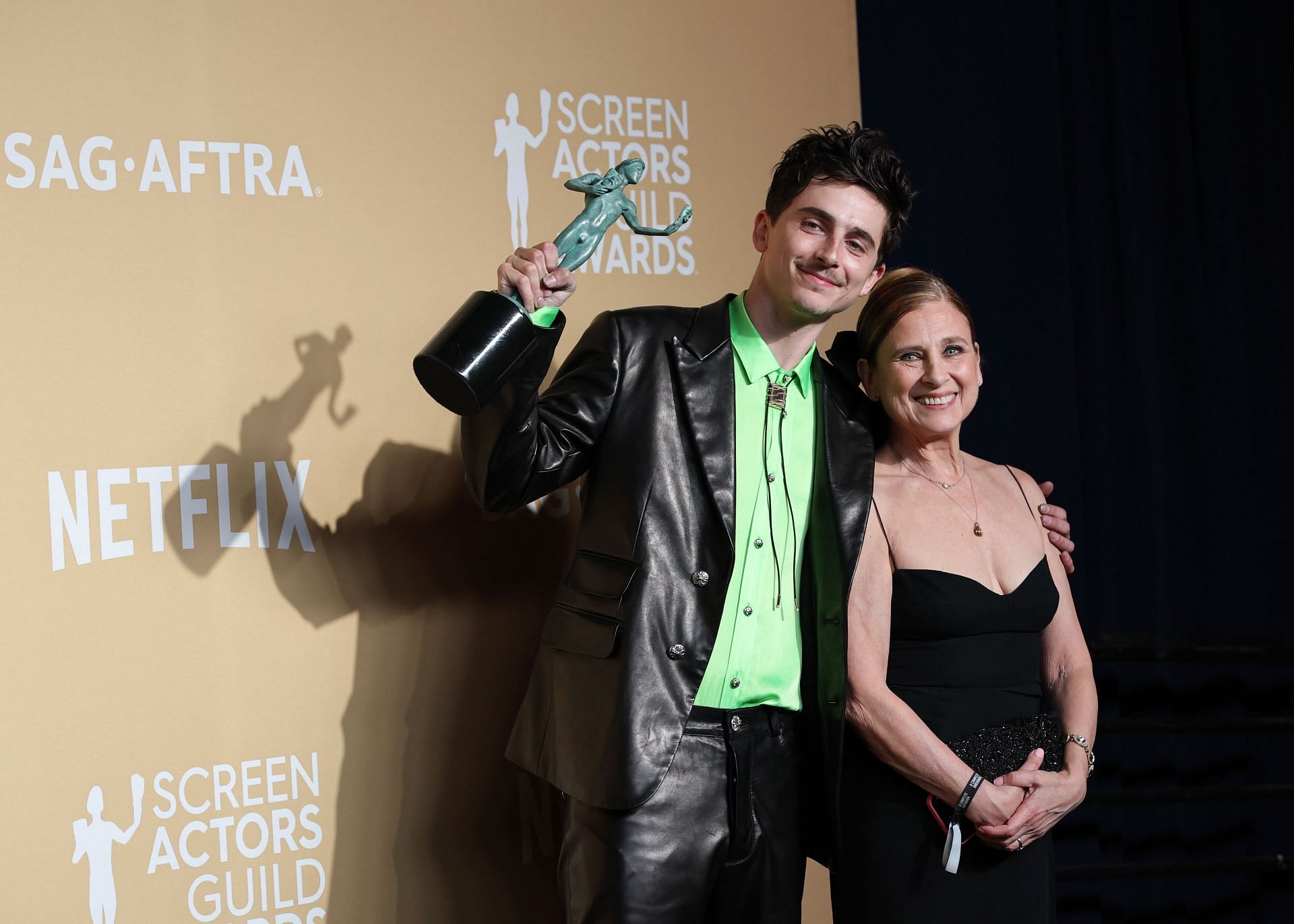 Timoth&eacute;e Chalamet brought his mother, Nicole Flender to the SAG Awards 2025 (Image via Getty)