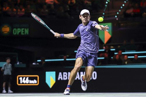 Alex de Minaur plays a forehand shot in his second-round match at the ABN AMRO Open 2025 - Source: Getty