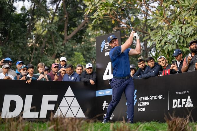 WATCH: Bryson DeChambeau steals the fans from a concert at the International Series India