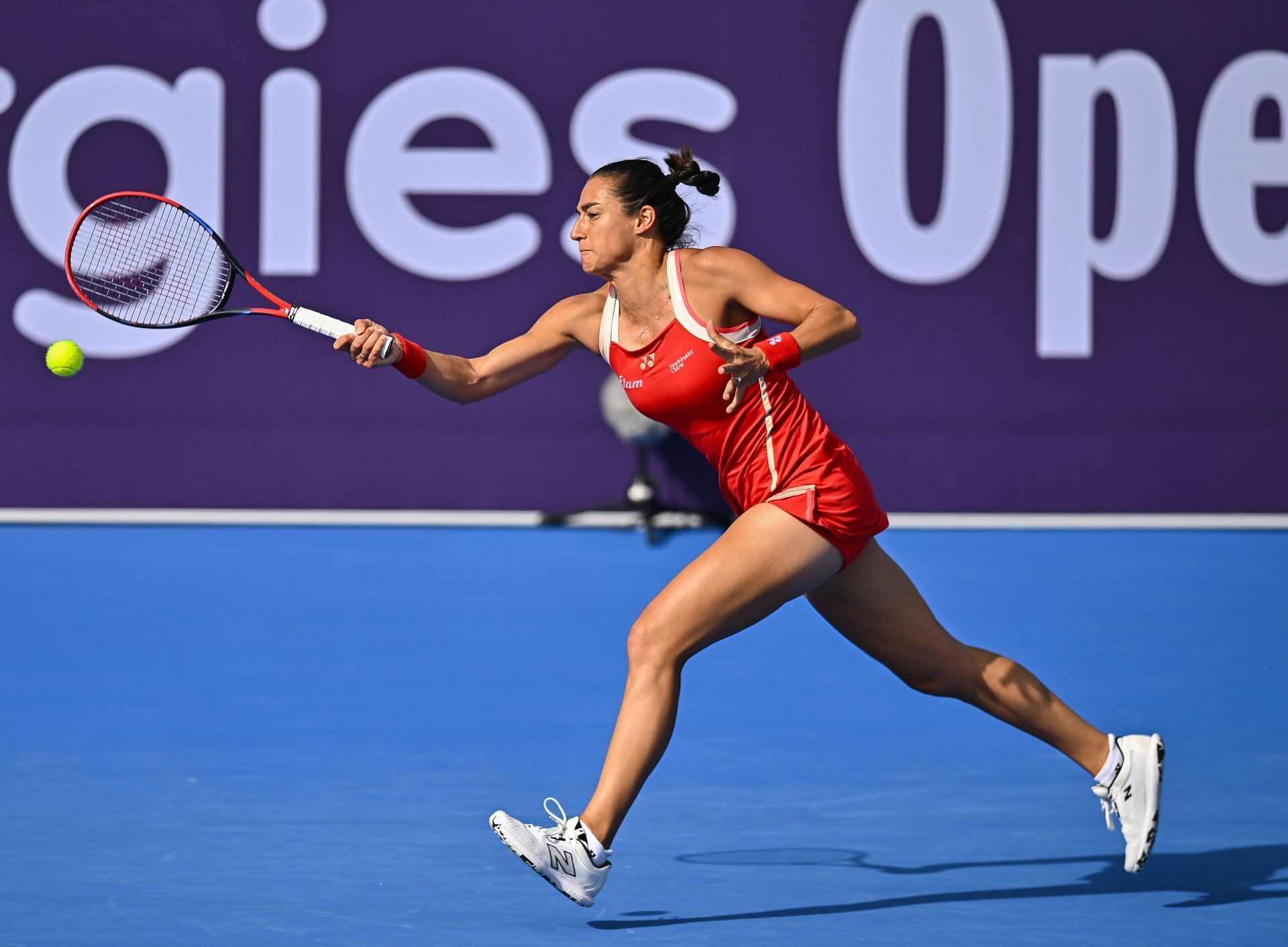 Caroline Garcia of France competes in her round of 32 match against Jasmine Paolini of Italy during the WTA Qatar TotalEnergies Open 2025- Source: Getty