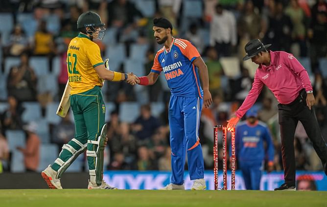 Champions Trophy से बाहर हुआ धाकड़ खिलाड़ी, टीम को लगा बड़ा झटका; वनडे सीरीज में भी नहीं आएंगे नजर
