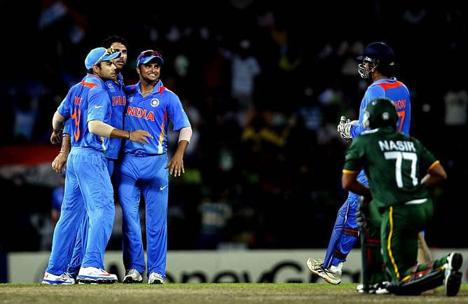 "Give him more" - When MS Dhoni instructed Suresh Raina to sledge a Pakistan batter