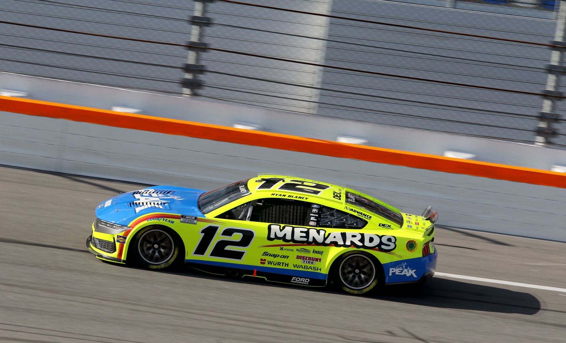 Ryan Blaney (#12 Team Penske Menards Ford) heads into the tri-oval - Source: Getty