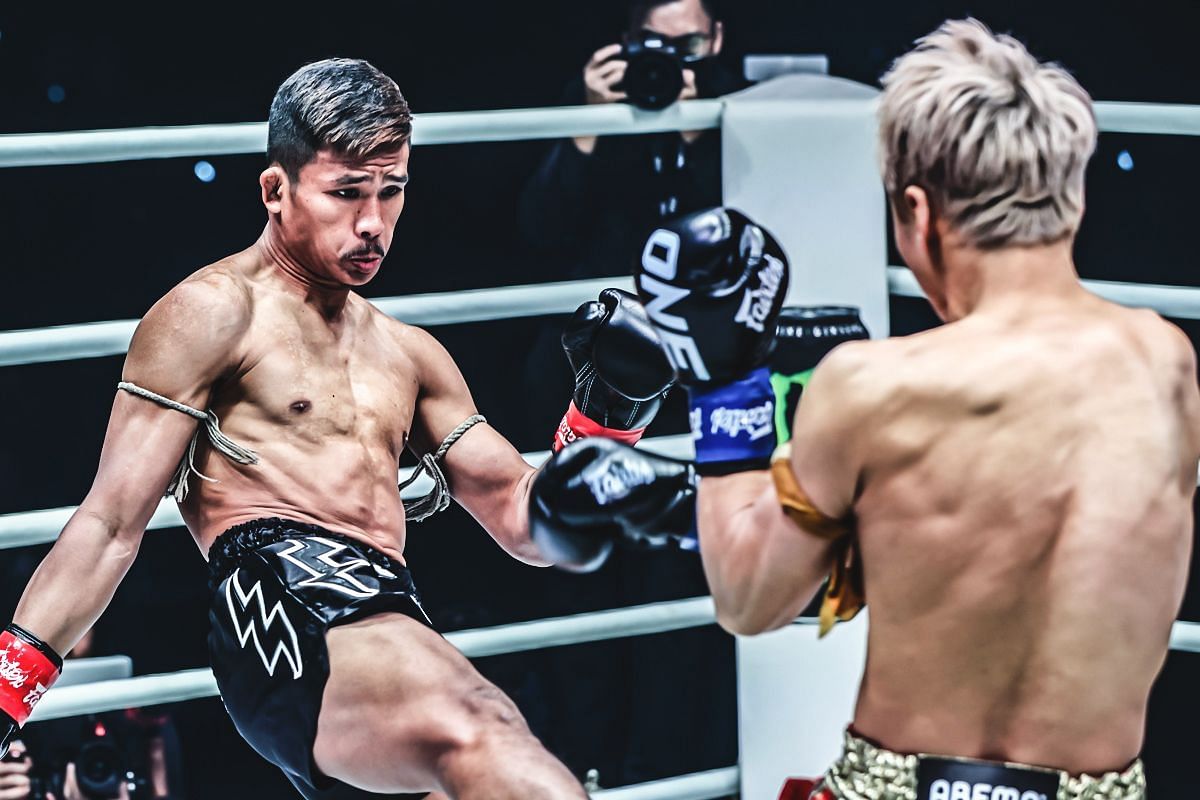 Superlek Kiamoo9 (left) lands a kick on Takeru Segawa [Photo via ONE Championship]