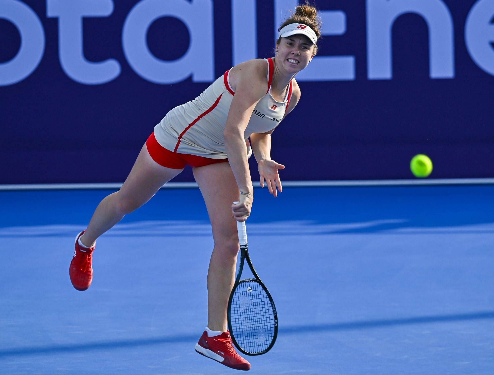 Linda Noskova at 2025 Qatar TotalEnergies Open - Source: Getty