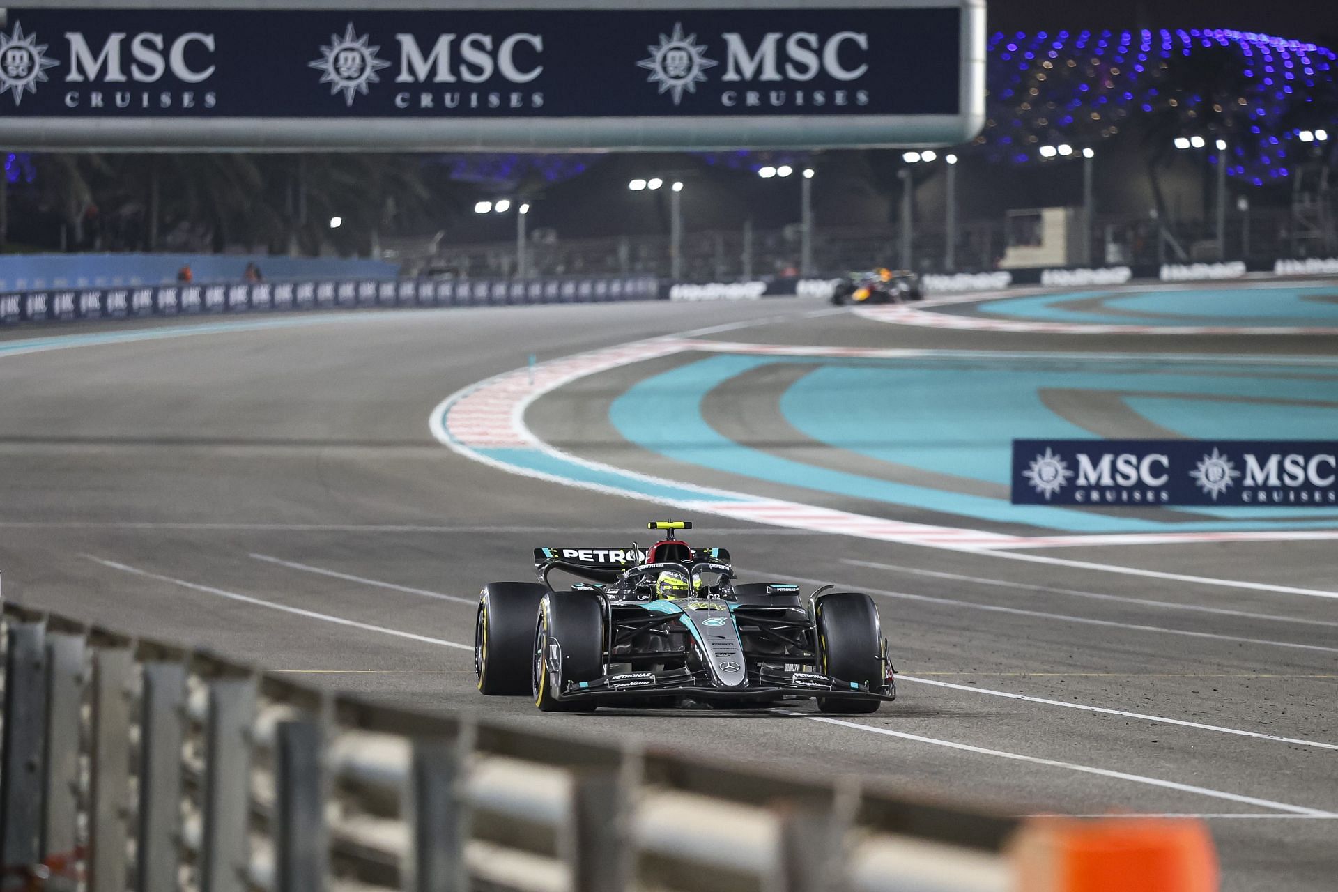 Lewis Hamilton driving in his last race for Mercedes at Abu Dhabi Grand Prix - Source: Getty