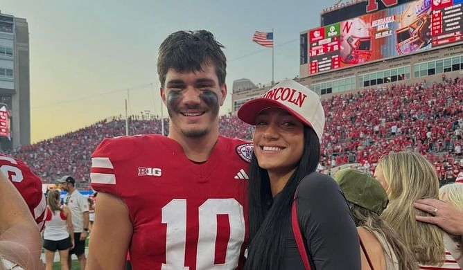 Nebraska Volleyball's Harper Murray receives a heartfelt note from boyfriend Heinrich Haarberg on her 20th birthday