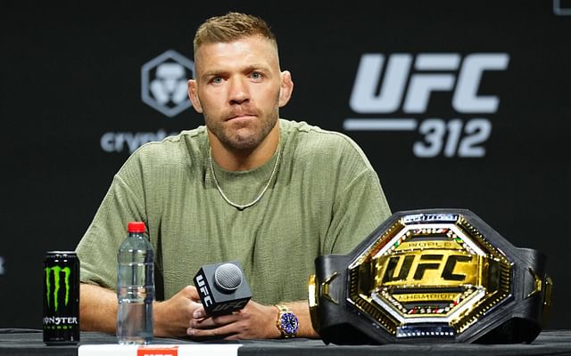 MMA News: UFC loses big main card fight, Dricus du Plessis explains Donald  Trump t-shirt, Sean Strickland's Israel stance earns backlash: MMA News  Roundup