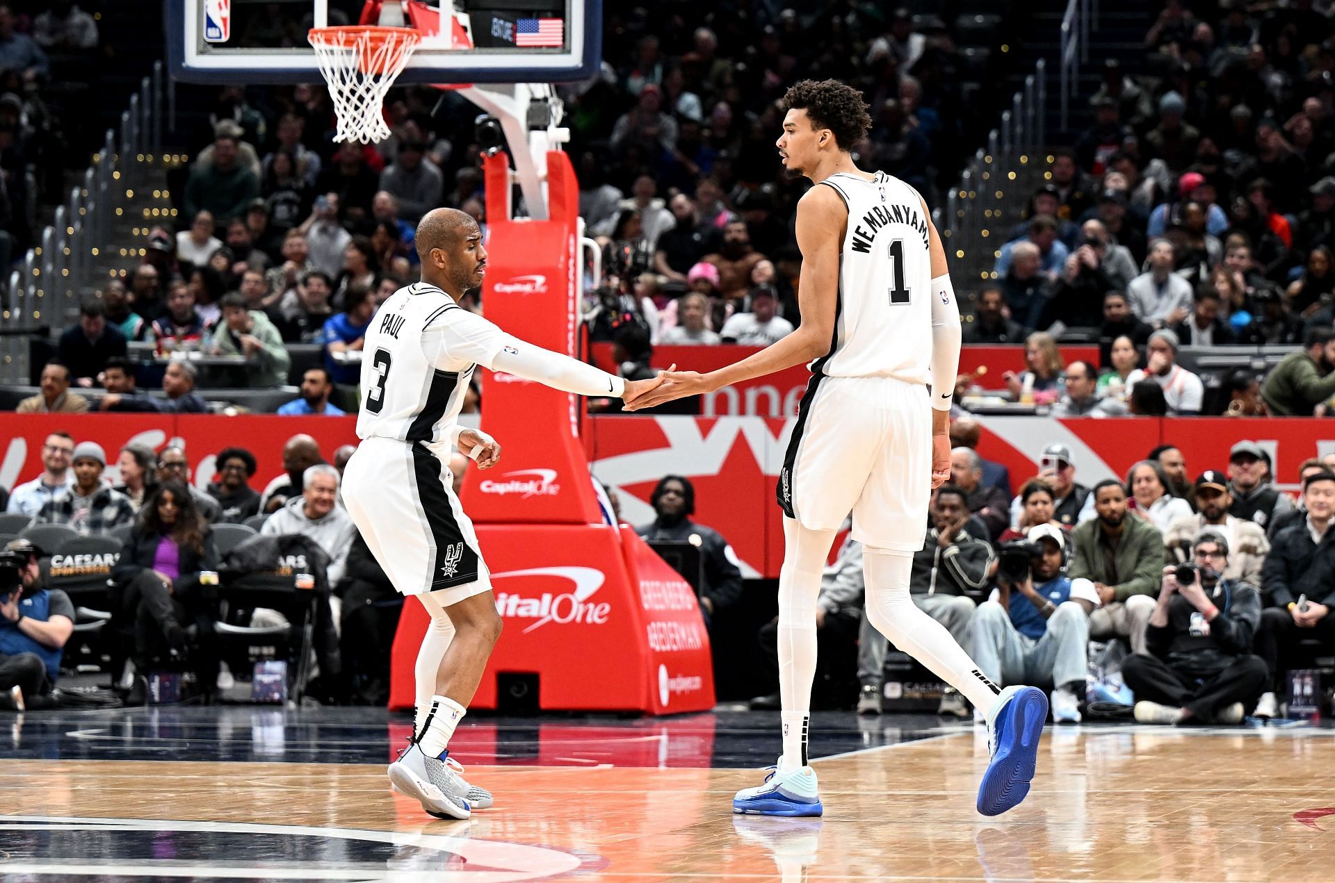 Chris Paul shares thoughts on Victor Wembanyama missing the remainder of the NBA campaign this season. -- Photo by GETTY