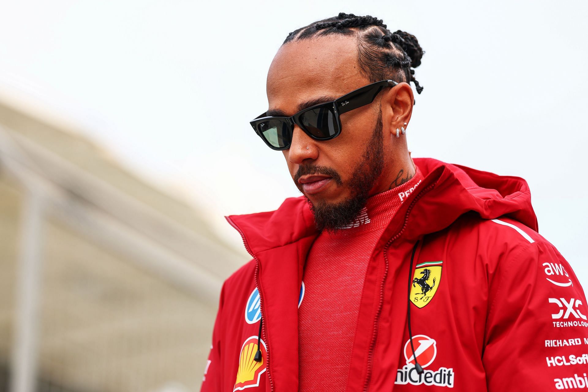 Lewis Hamilton arriving at the F1 testing in Bahrain - Day 1 - Source: Getty