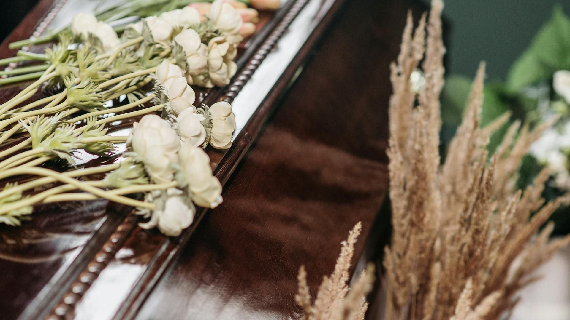 In The Curious Case of... episode 4 investigators discovered uncremated bodies in the funeral home (Image via Pexels)