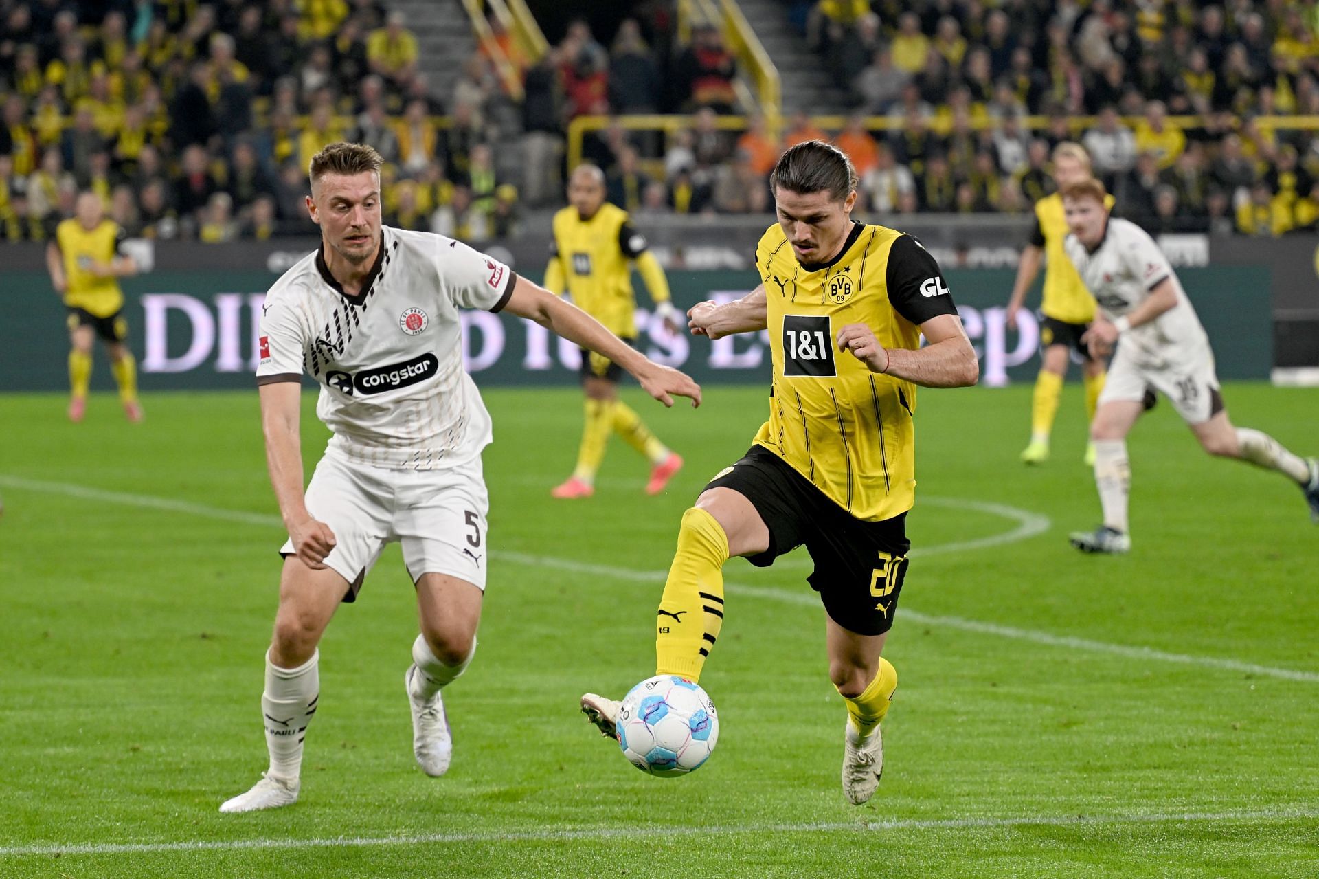 Borussia Dortmund - FC St. Pauli - Source: Getty