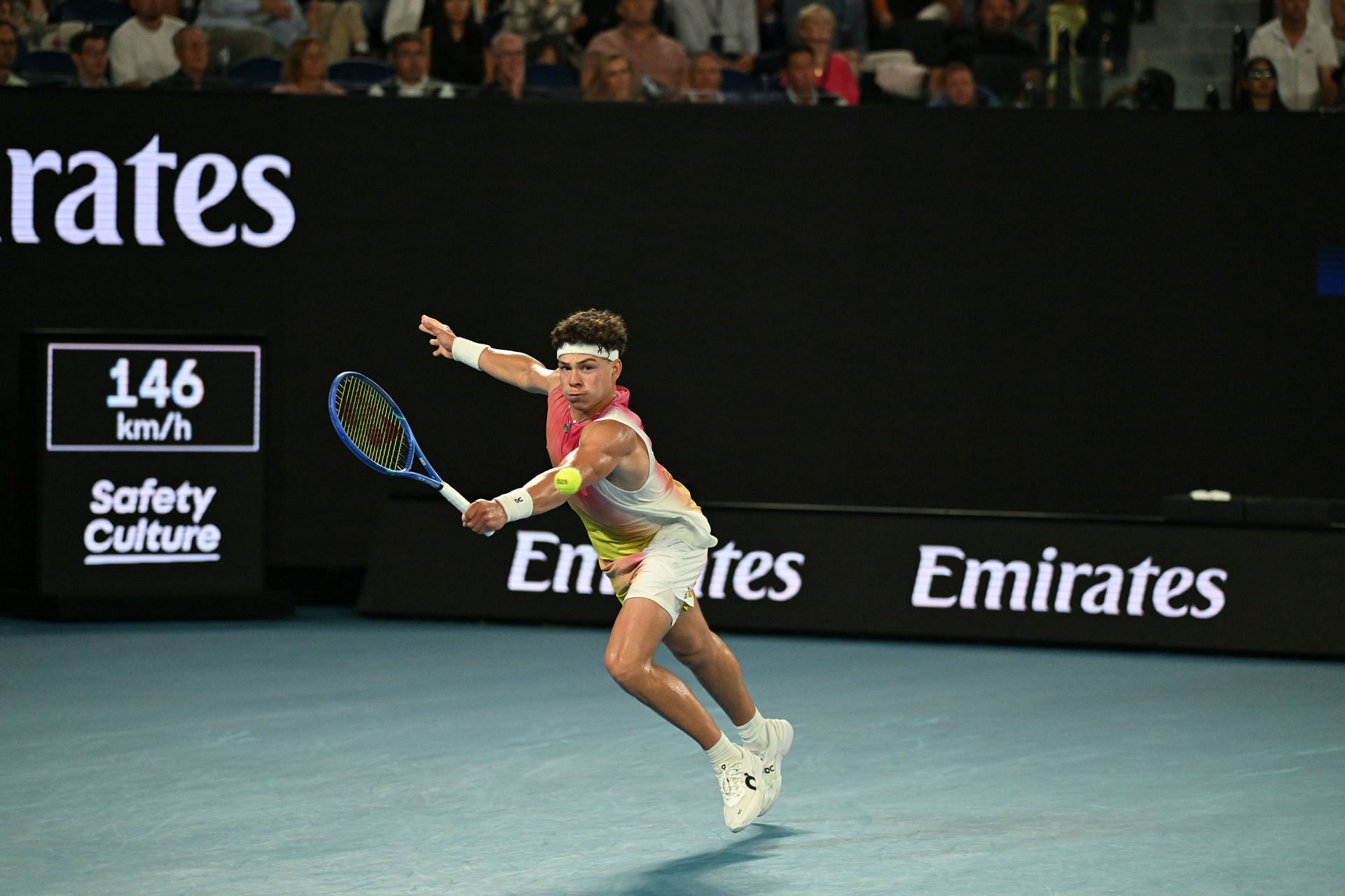 Shelton returns a serve in the 2025 Australian Open - Source: Getty