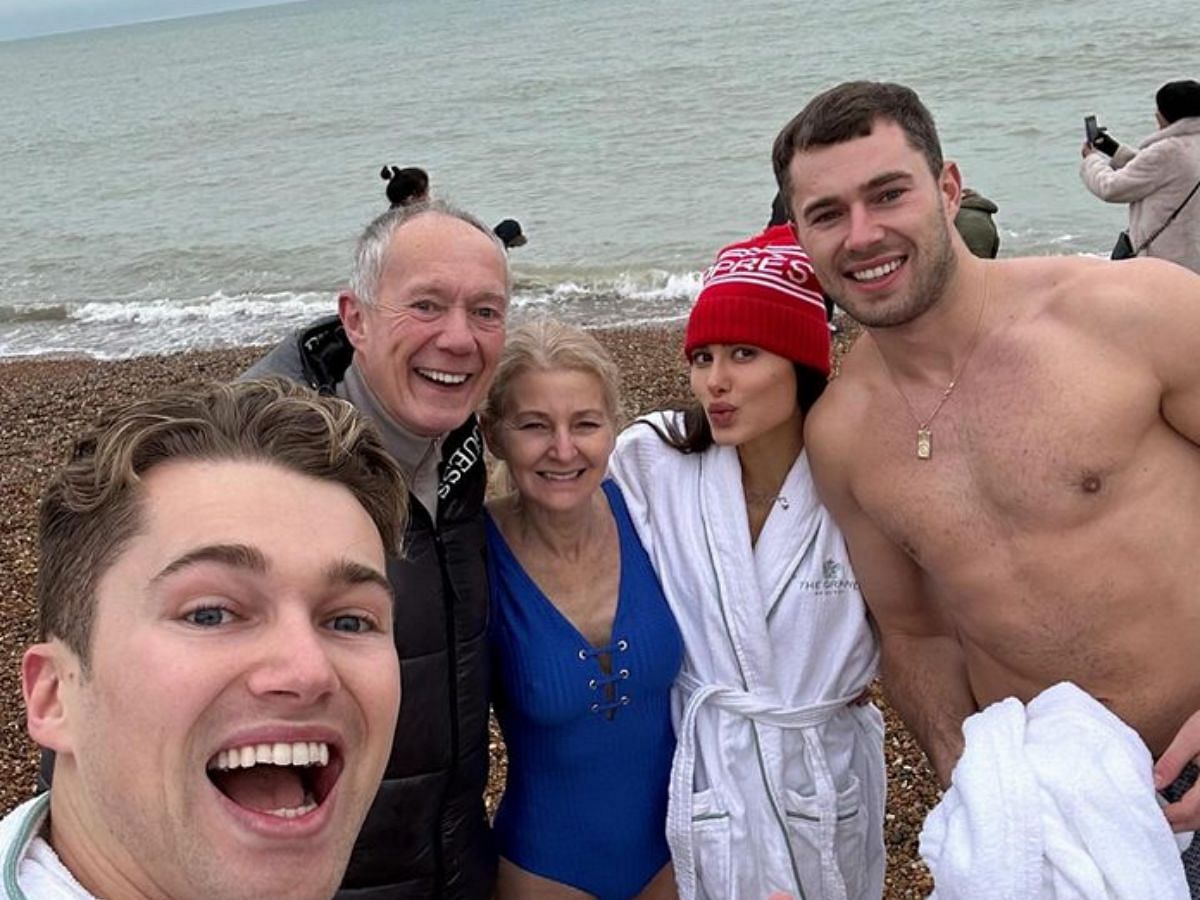 Curtis Pritchard of Love Island: All Stars and his family (Image via Instagram/@debi_fitness)