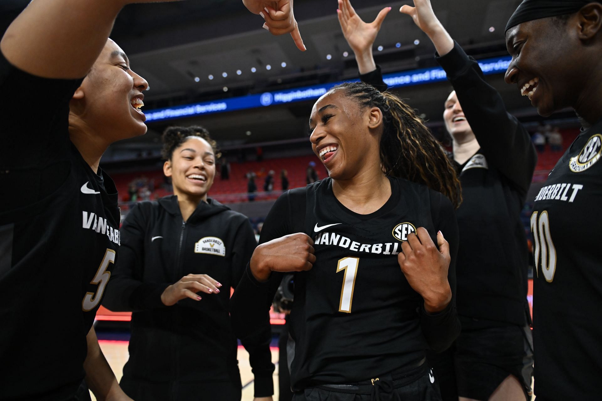 Mikayla Blakes celebrates with Vanderbilt teammates after setting NCAA freshman record vs Auburn [Vanderbilt v Auburn - Source: Getty]