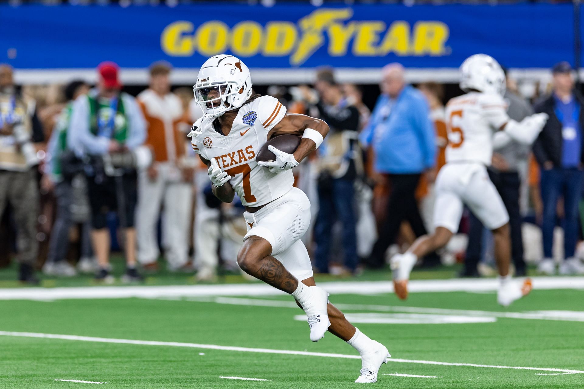 COLLEGE FOOTBALL: JAN 10 CFP Semifinal Cotton Bowl Classic - Texas v Ohio State - Source: Getty