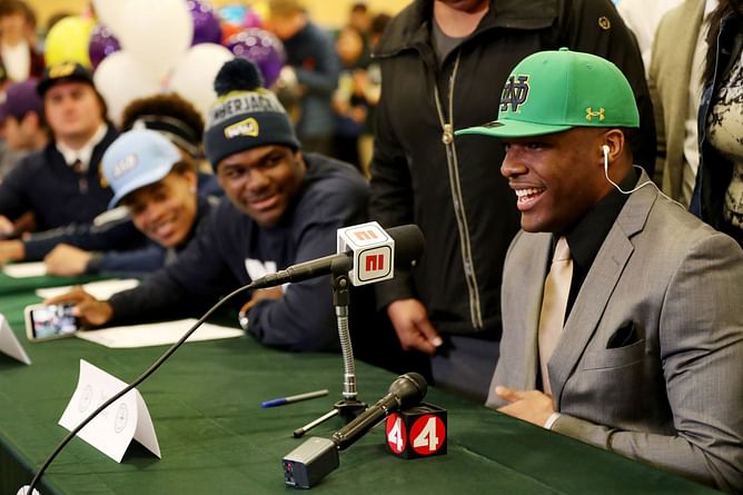 When is National Signing Day in college football for Class of 2025?