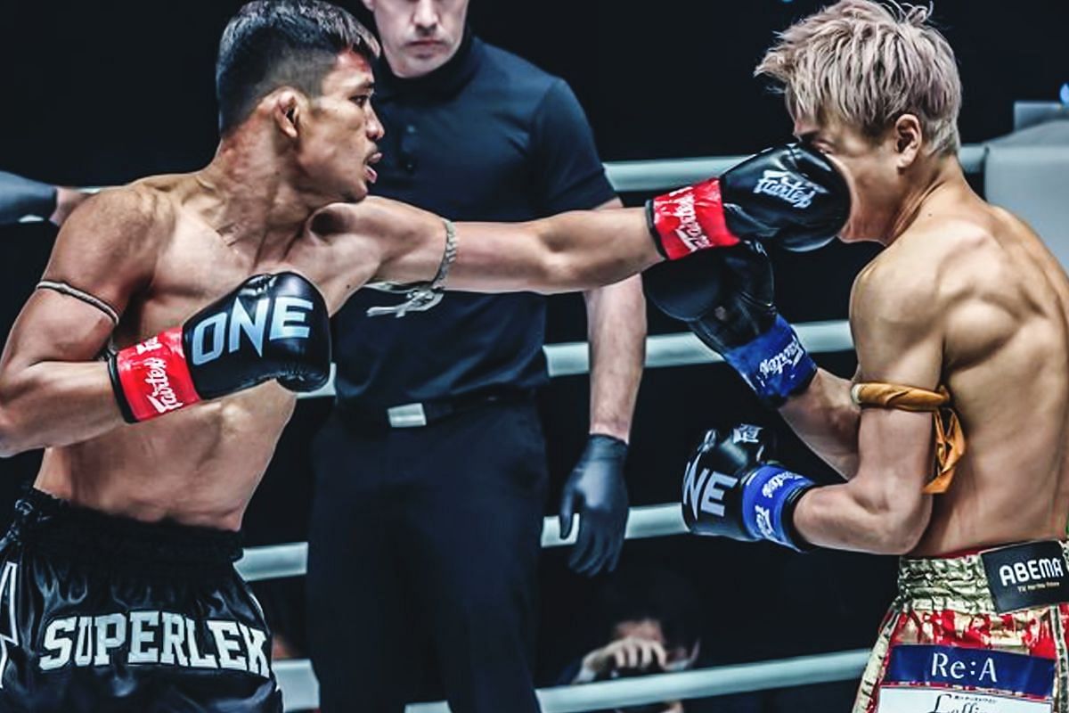 Superlek (left), Takeru (right) [Photo via ONE Championship]