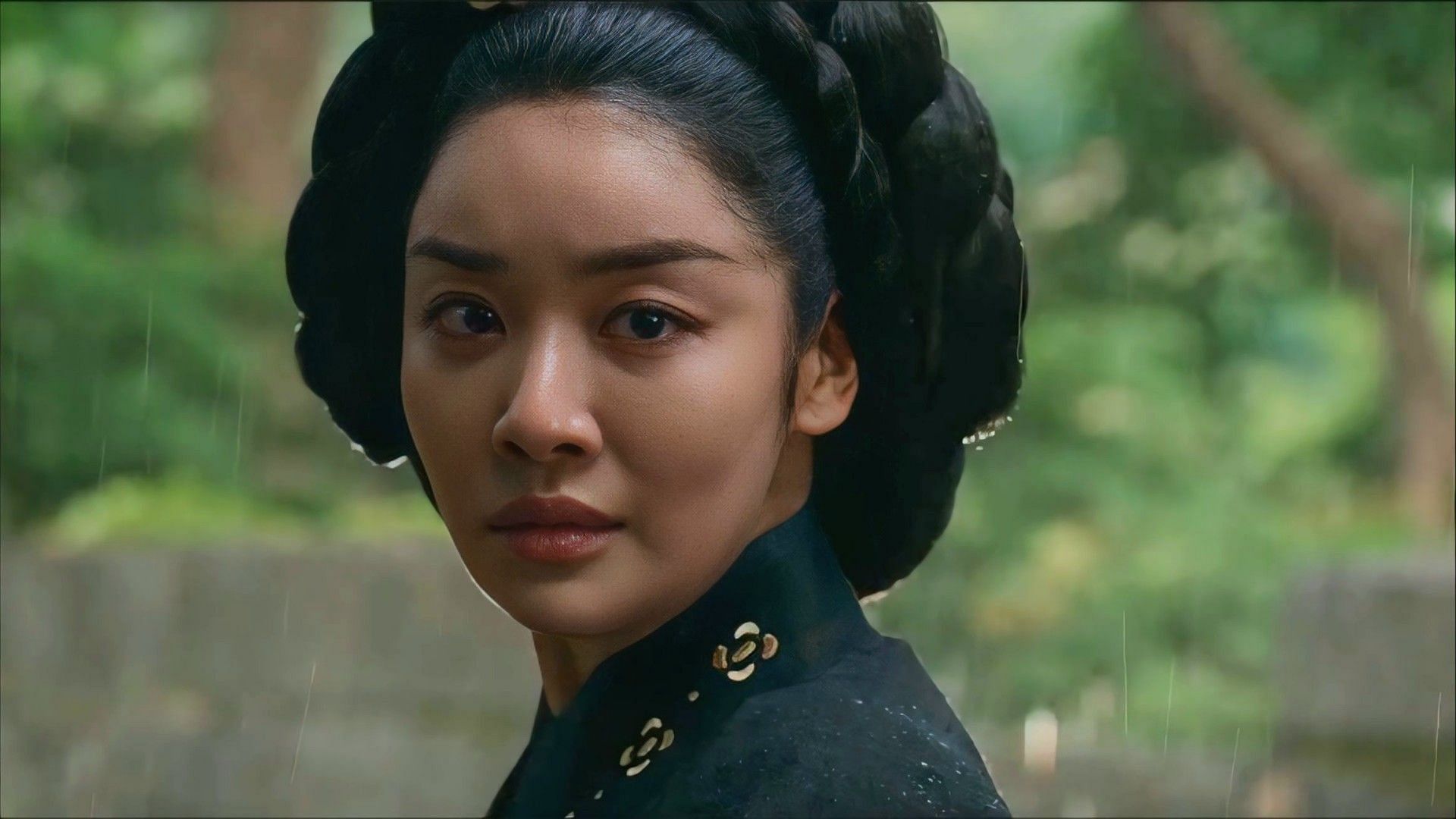 Cha Joo-young in The Queen Who Crowns (Image via Viki)