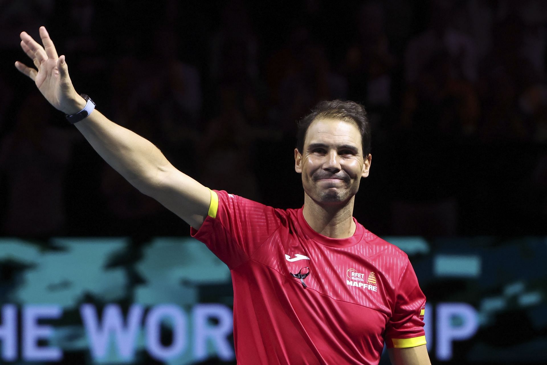 Rafael Nadal waves to the Malaga crowd after Spain&#039;s Davis Cup exit | Image Source: Getty