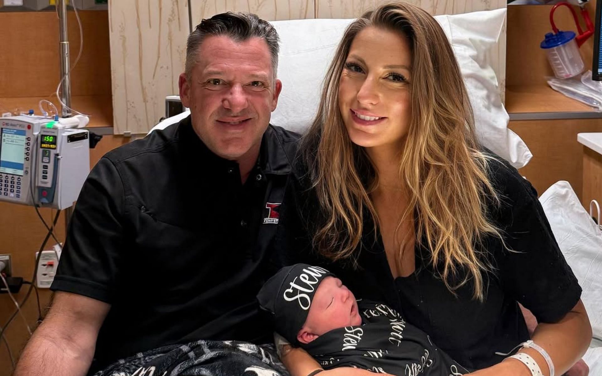 Tony Stewart and Leah Pruett sharing their first moments with their newborn son Dominic James Stewart