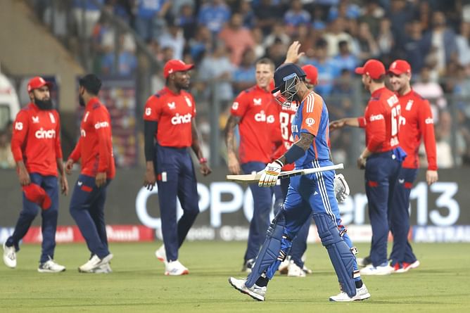 3 T20I सीरीज जब भारतीय कप्तान ने सबसे कम औसत से बनाए रन, सूर्यकुमार यादव ने तोड़ा अपना ही शर्मनाक रिकॉर्ड
