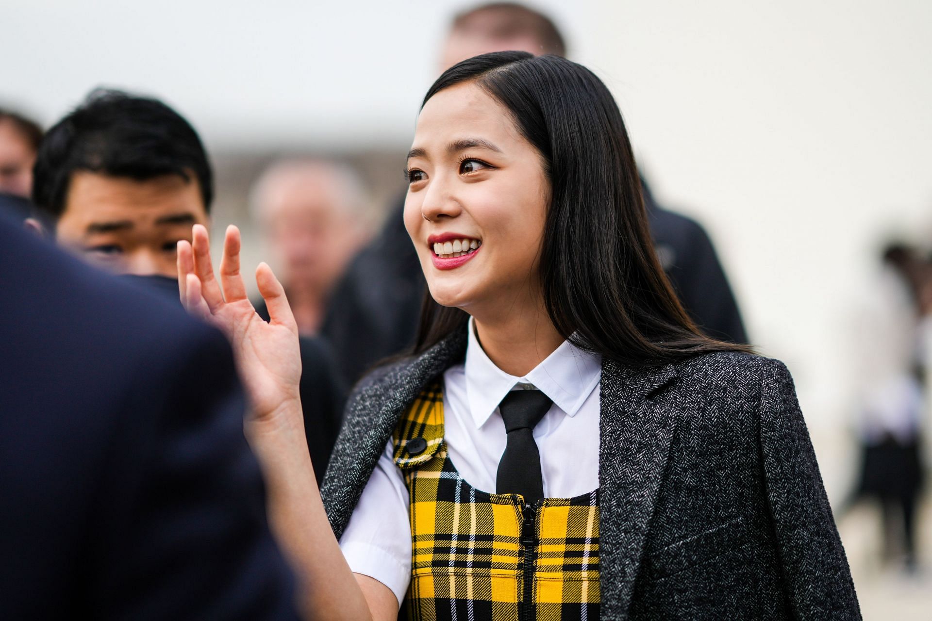 BLACKPINK Jisoo at the Paris Fashion Week (Image via Getty)