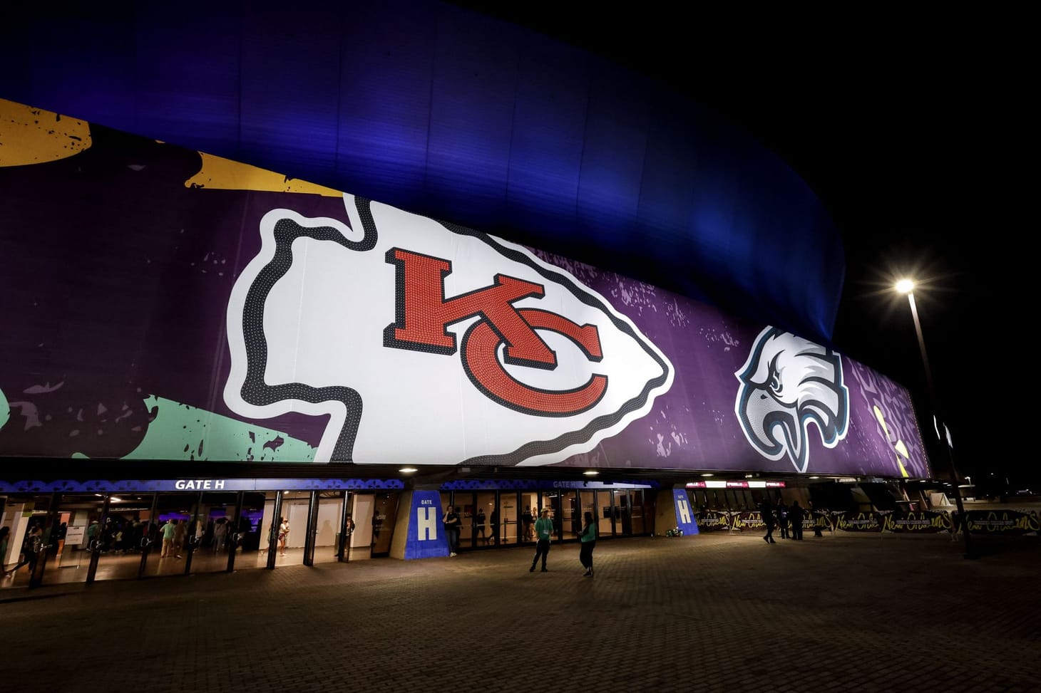 What is Super Bowl kick-off time around the world?