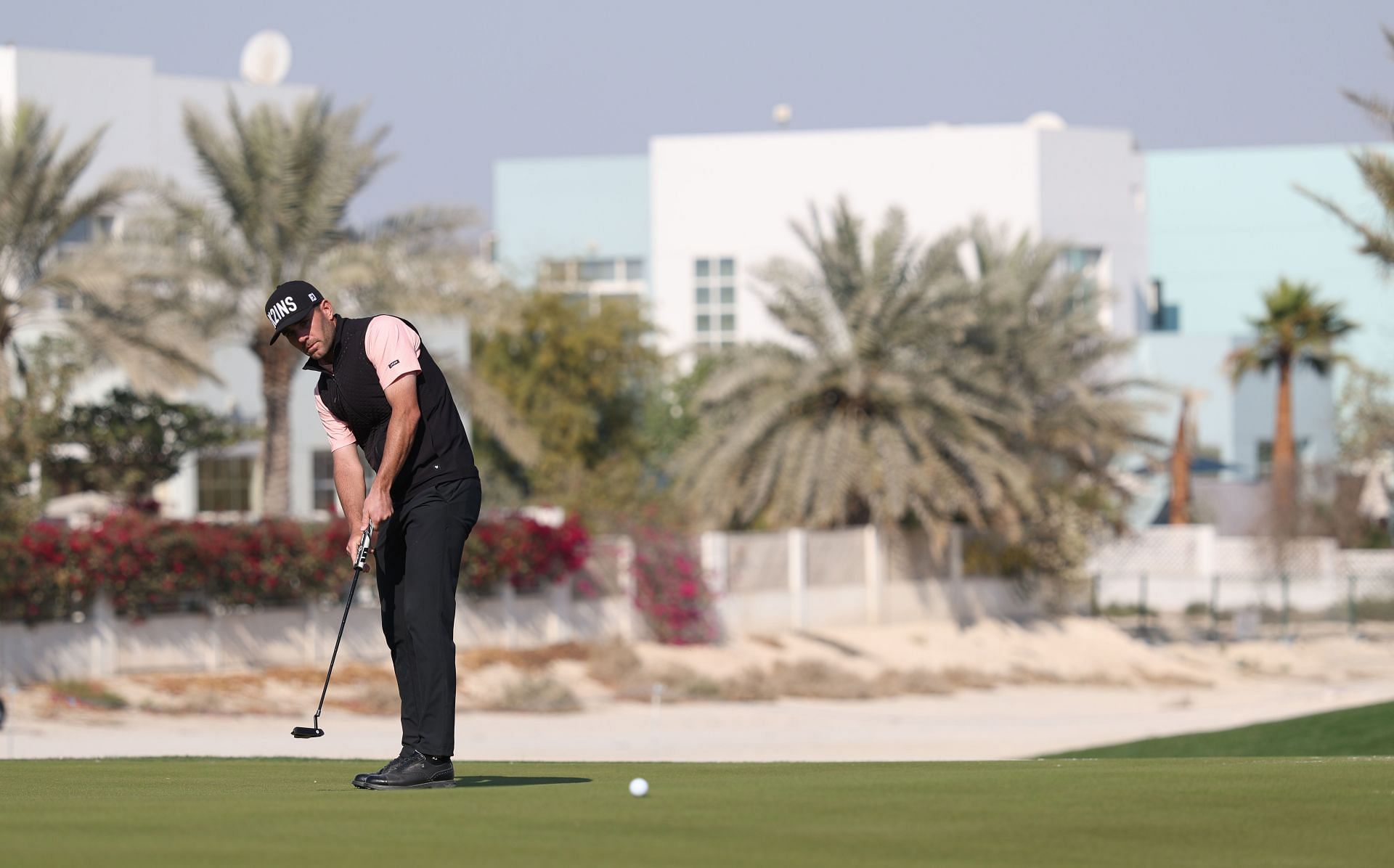 Callum Tarren leads the Bapco Energies Bahrain Championship 2025 after round 2 (Image via Getty).