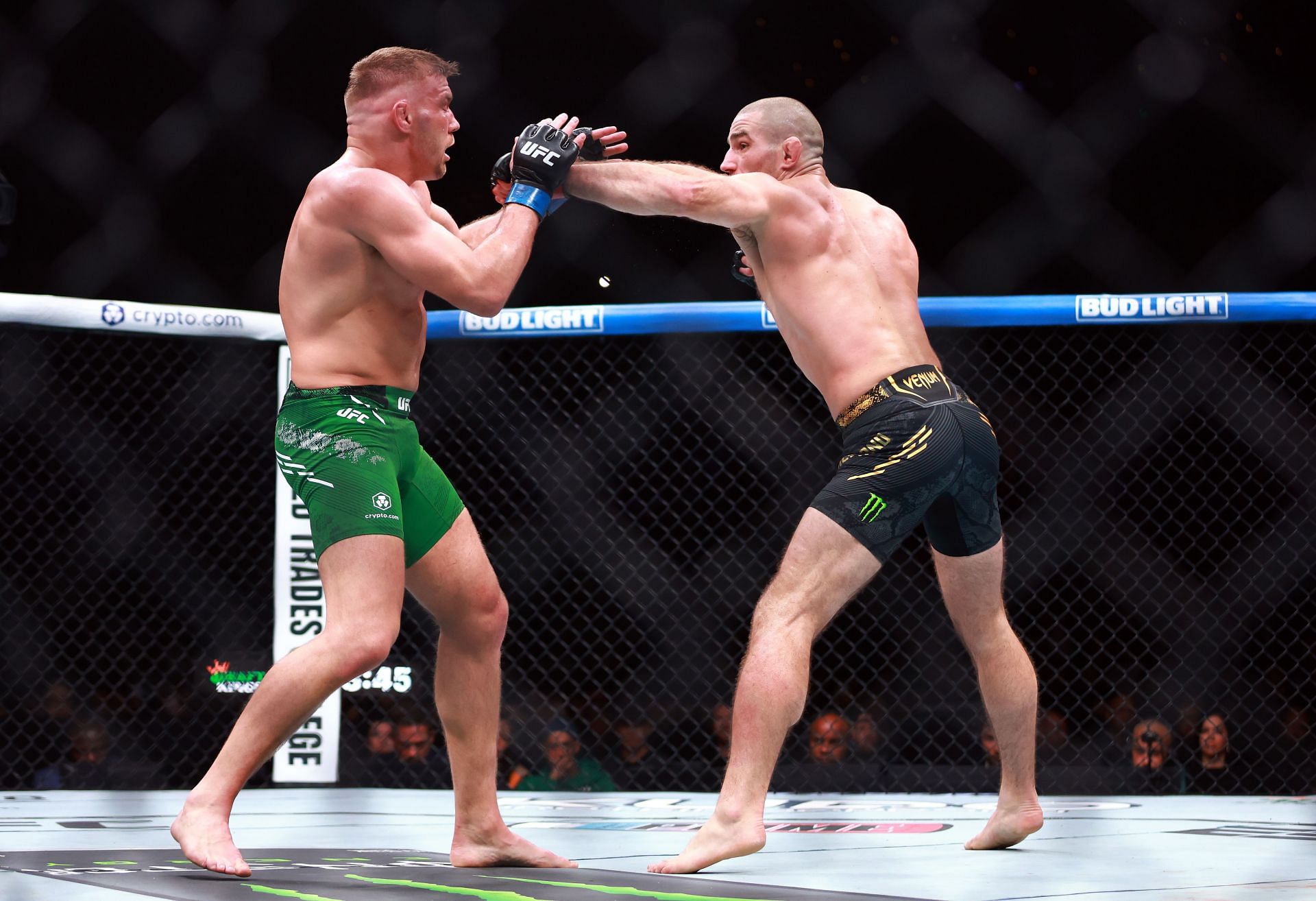 UFC 297: Strickland v Du Plessis - Source: Getty