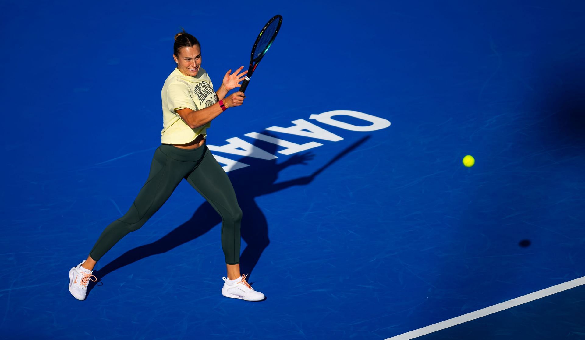 Aryna Sabalenka hits the practice courts ahead of the Qatar Open. (Source: Getty)