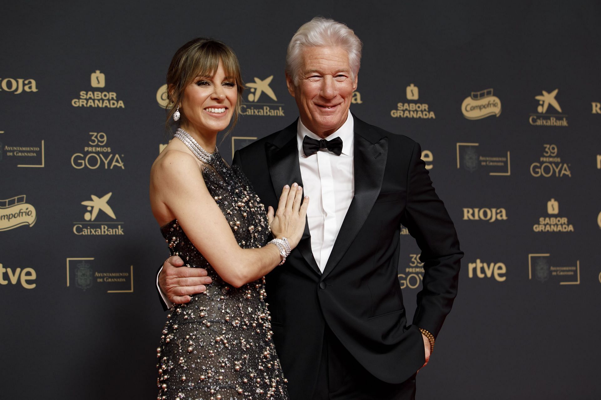 American actor Richard Gere and wife Alejandra at the 2025 Goya Awards (Image via Getty)